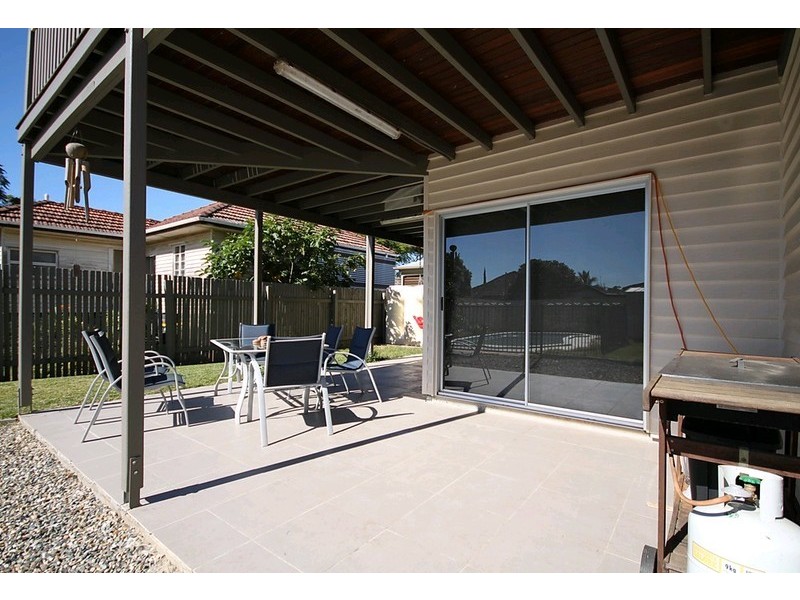 3 Handcroft Street, Wavell Heights QLD 4012