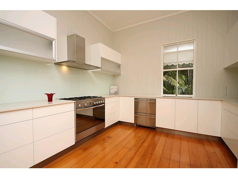 96 Tufnell Road, Banyo QLD 4014