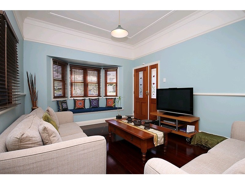 13 Northgate Road, Nundah QLD 4012