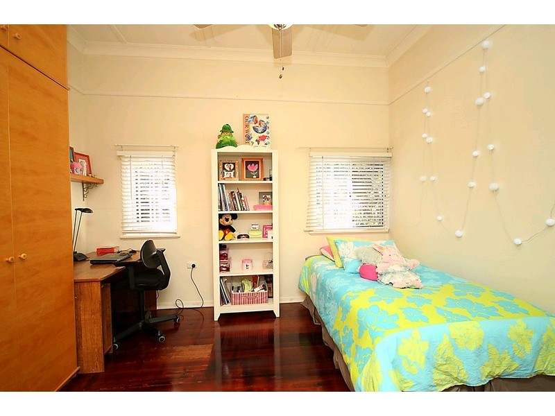 13 Northgate Road, Nundah QLD 4012