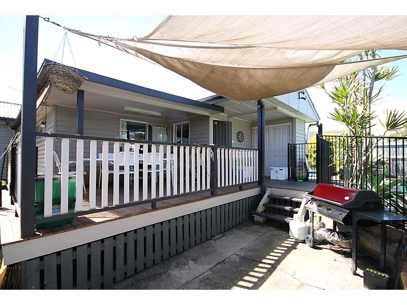 222 Hamilton Road, Wavell Heights QLD 4012