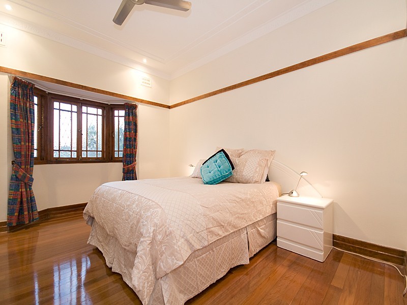 16 Sylvan Avenue, Nundah QLD 4012