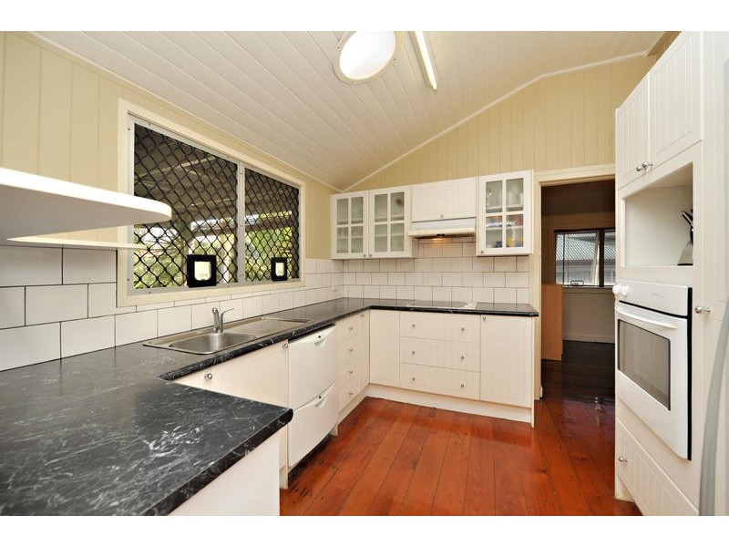 21 Forrest Street, Nudgee QLD 4014