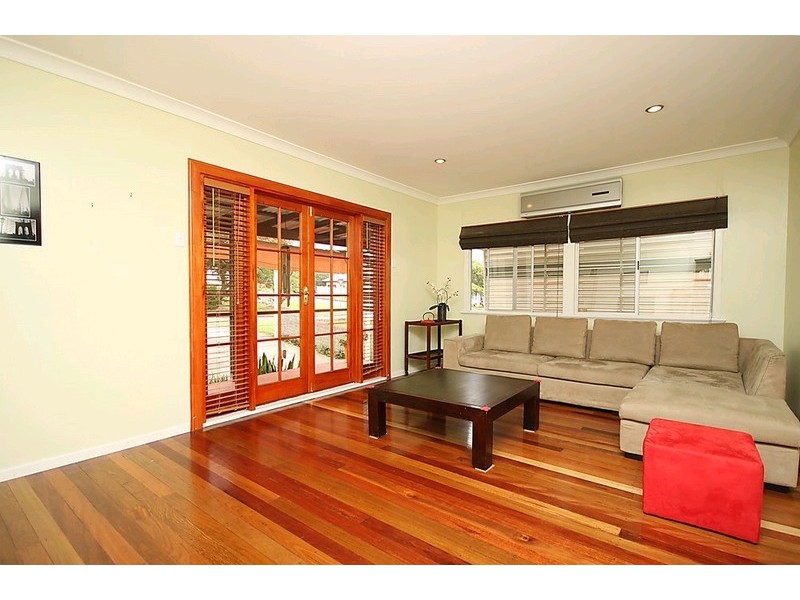 24 Belnoel Street, Wavell Heights QLD 4012