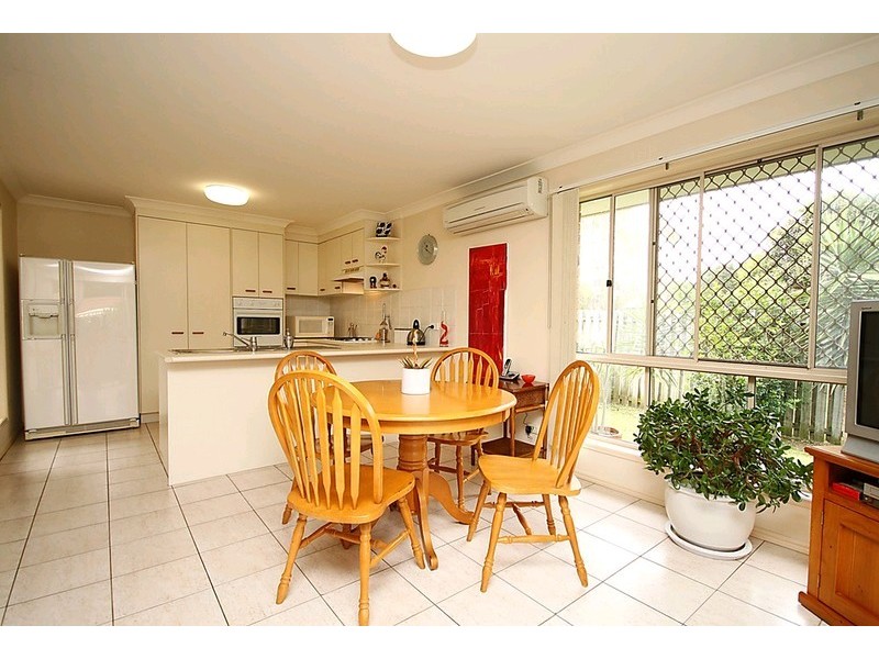 42 Manitoba Place, Wavell Heights QLD 4012