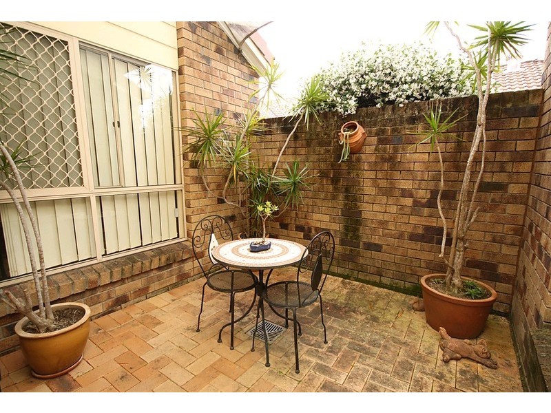 42 Manitoba Place, Wavell Heights QLD 4012