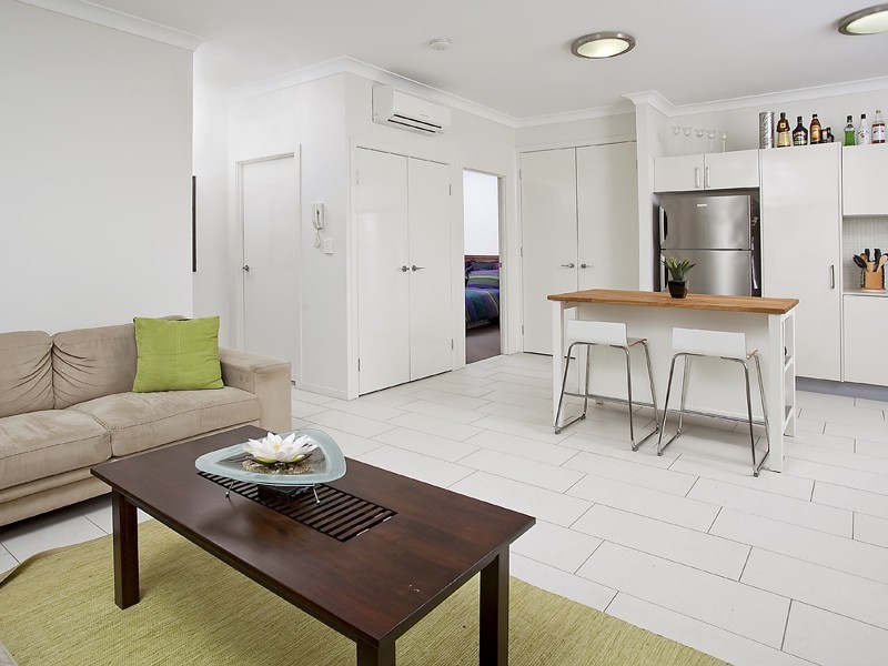 9/102 Melton Road, Nundah QLD 4012