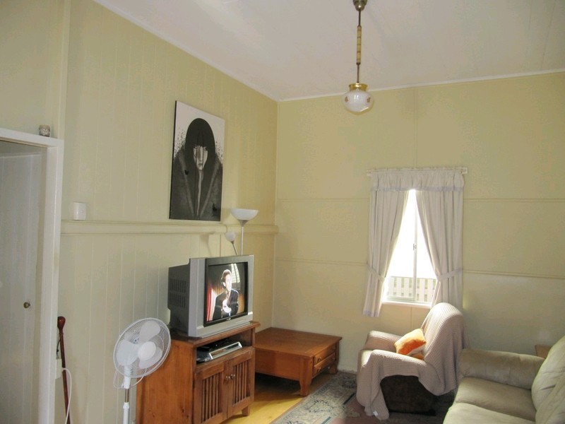 9 Bridge Street, Nundah QLD 4012