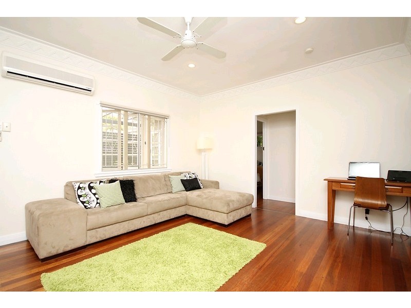 10 Benecia Street, Wavell Heights QLD 4012