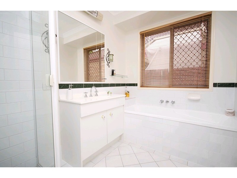 39 Glenside Street, Wavell Heights QLD 4012