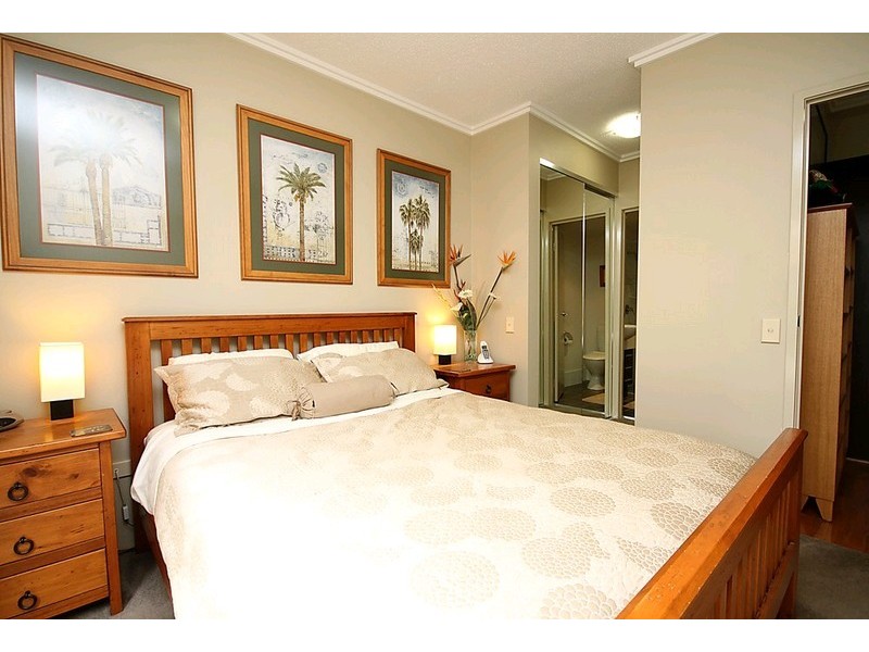 12/110 Commercial Road, Teneriffe QLD 4005