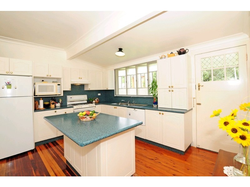 10 Dalziel Street, Nundah QLD 4012