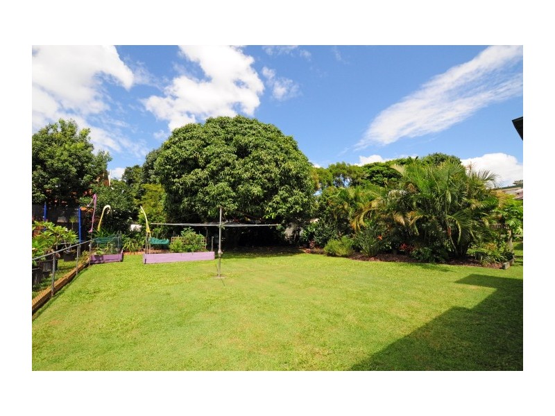 10 Dalziel Street, Nundah QLD 4012