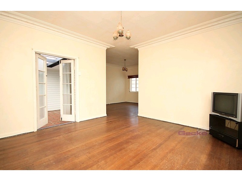 86 Spence Road, Wavell Heights QLD 4012