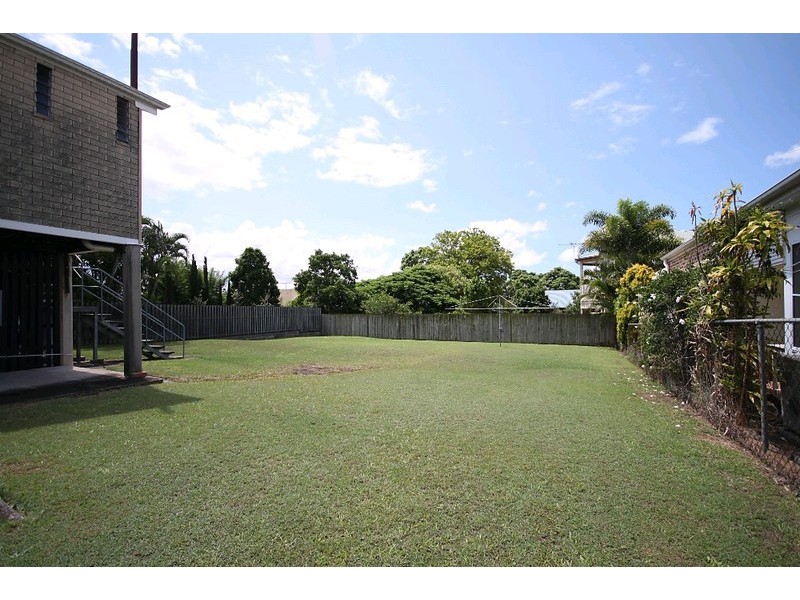 15 Derby Street, Hendra QLD 4011