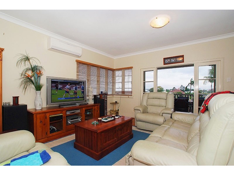 83 Pfingst Road, Wavell Heights QLD 4012