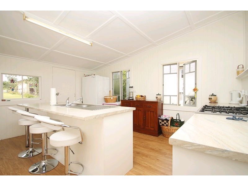 61 Oakmere Street, Nudgee QLD 4014