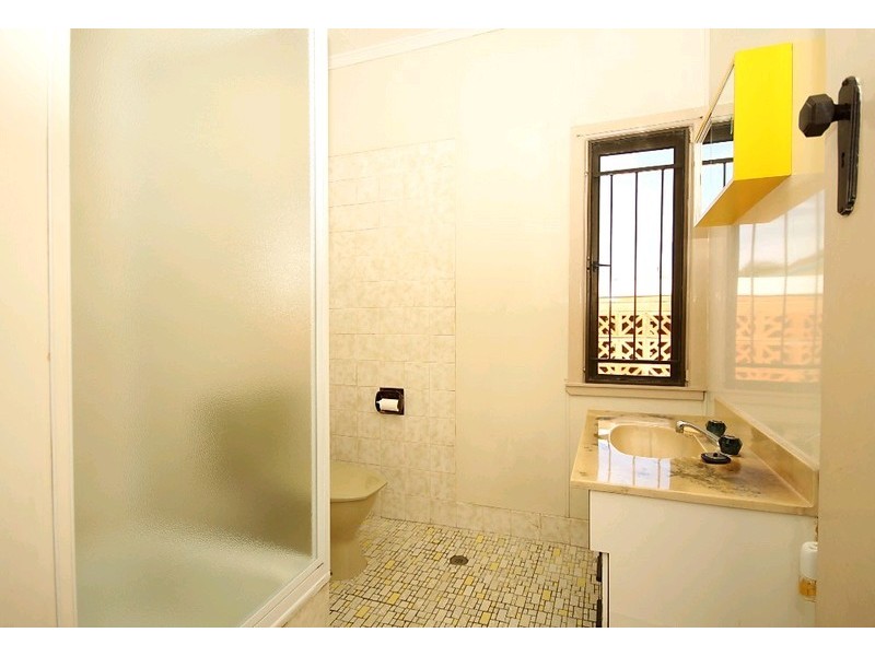 231 Edinburgh Castle Road, Wavell Heights QLD 4012