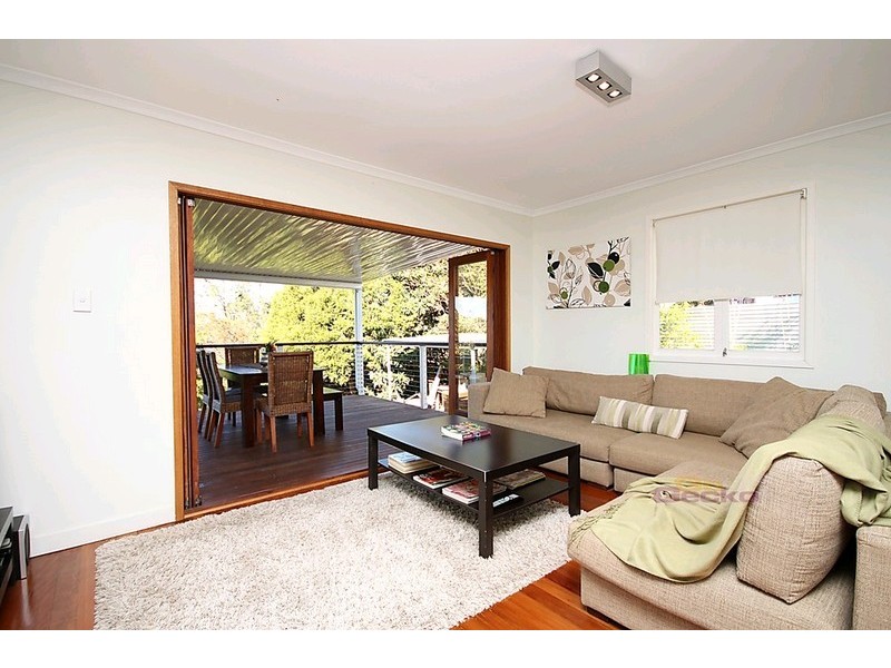 9 Rutherford Street, Stafford Heights QLD 4053