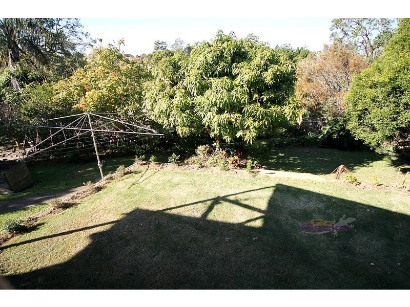 9 Rutherford Street, Stafford Heights QLD 4053