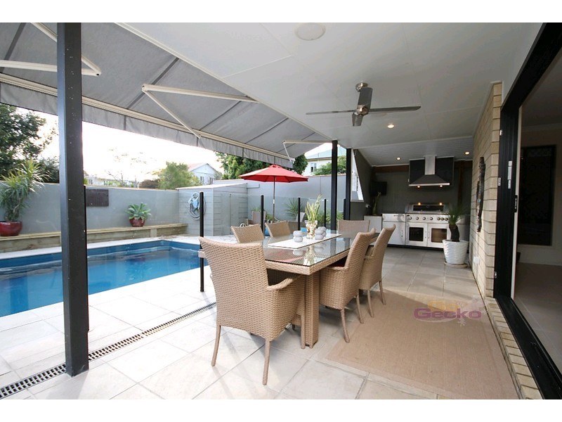 2A Pfingst Road, Wavell Heights QLD 4012