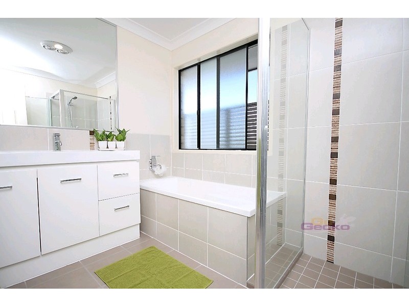 2A Pfingst Road, Wavell Heights QLD 4012