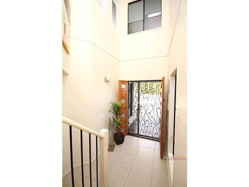 2A Pfingst Road, Wavell Heights QLD 4012