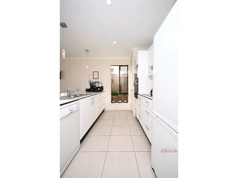 2A Pfingst Road, Wavell Heights QLD 4012