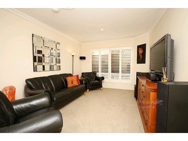 2A Pfingst Road, Wavell Heights QLD 4012