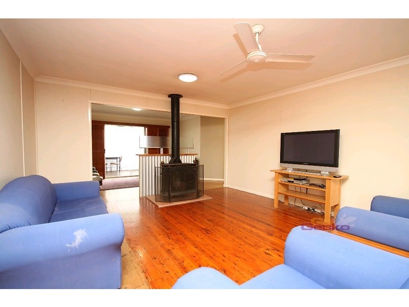 10 Kernel Street, The Gap QLD 4061