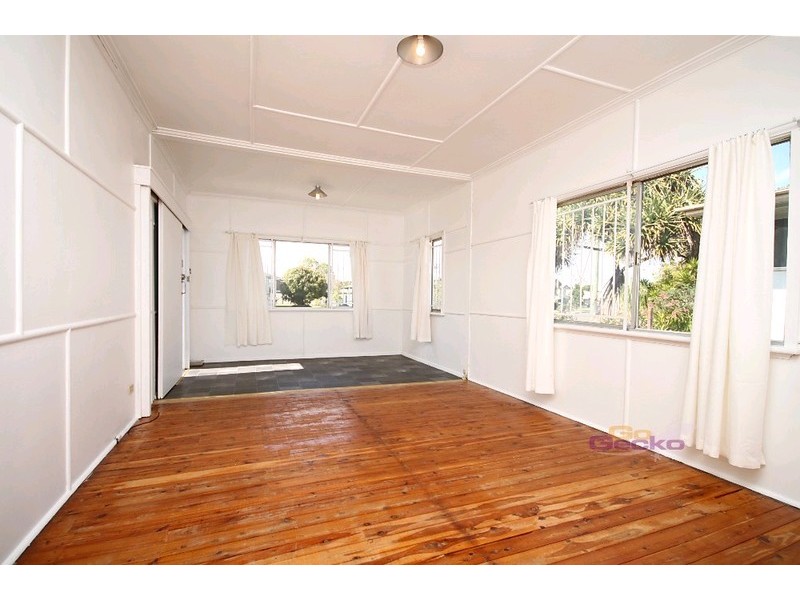 22 Parker Avenue, Northgate QLD 4013