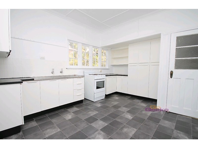 22 Parker Avenue, Northgate QLD 4013