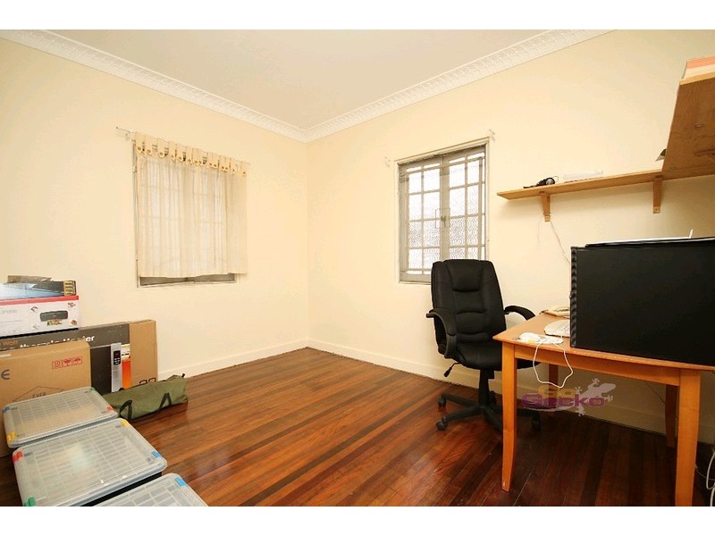 56 Hedley Avenue, Nundah QLD 4012