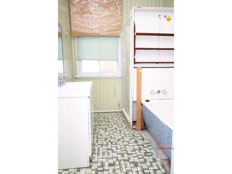 2 Buckby Street, Nundah QLD 4012