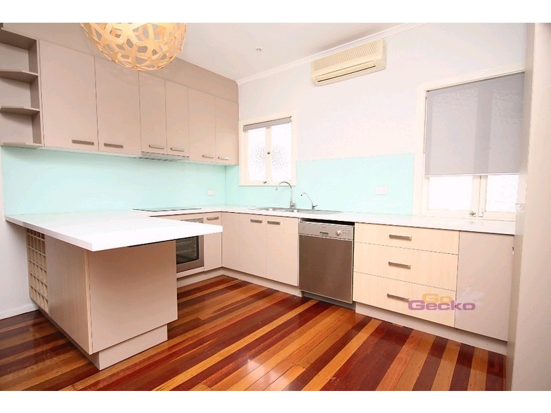 32 Derby Street, Coorparoo QLD 4151