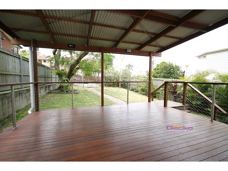 32 Derby Street, Coorparoo QLD 4151