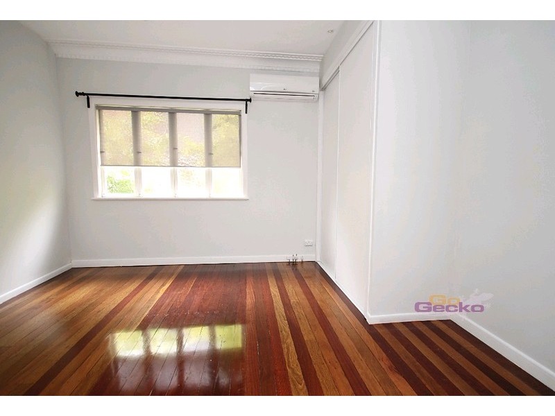 32 Derby Street, Coorparoo QLD 4151