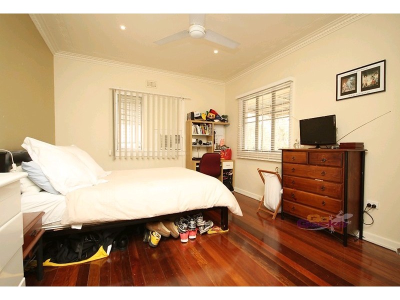 130 Hamilton Road, Wavell Heights QLD 4012