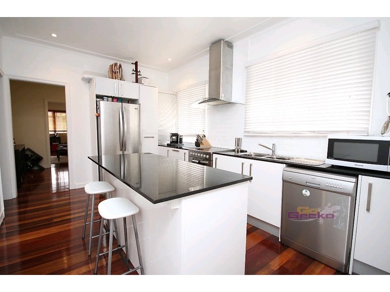 130 Hamilton Road, Wavell Heights QLD 4012