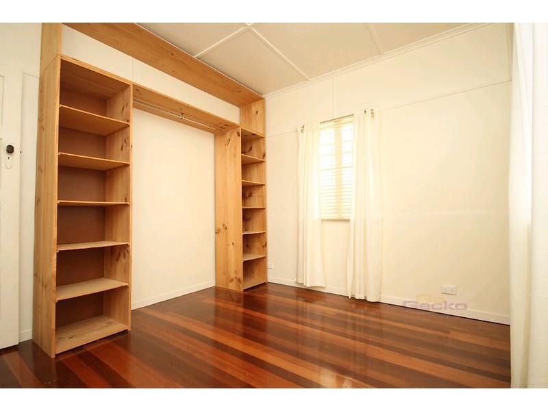 74 Pateena Street, Stafford QLD 4053