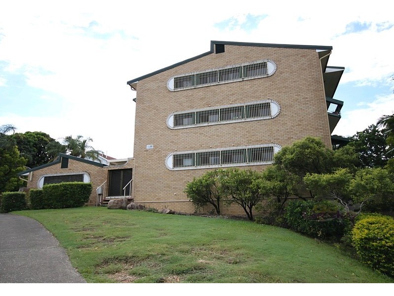 2/30 Whish Street, Windsor QLD 4030