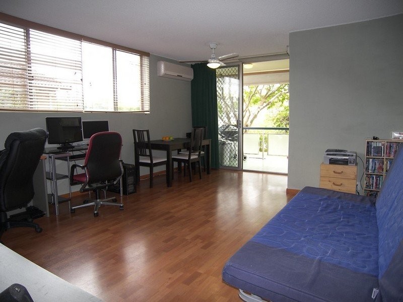 1/90 French Street, Coorparoo QLD 4151