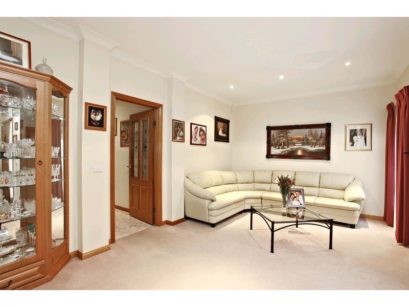 17G Hughes Parade, Reservoir VIC 3073