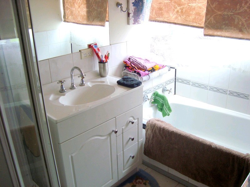 17 Mockridge Drive, Kangaroo Flat VIC 3555