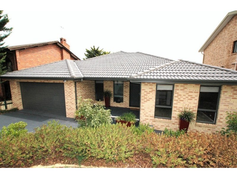 30 Pindari Crescent, Queanbeyan NSW 2620