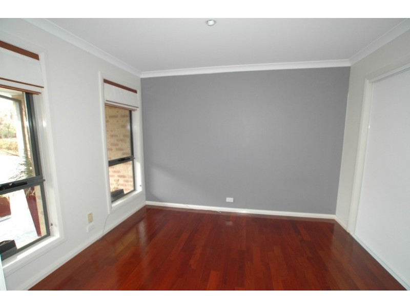 30 Pindari Crescent, Queanbeyan NSW 2620