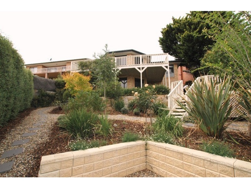 30 Pindari Crescent, Queanbeyan NSW 2620