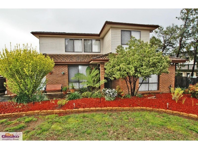 4 Weir Place, Queanbeyan NSW 2620