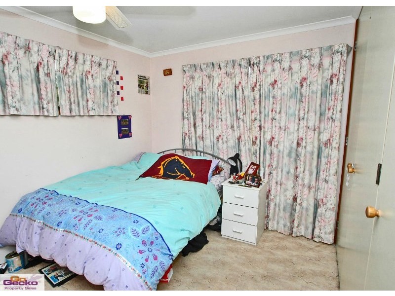 4 Weir Place, Queanbeyan NSW 2620