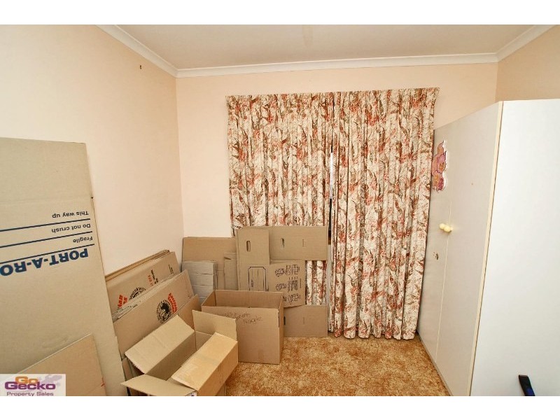 4 Weir Place, Queanbeyan NSW 2620